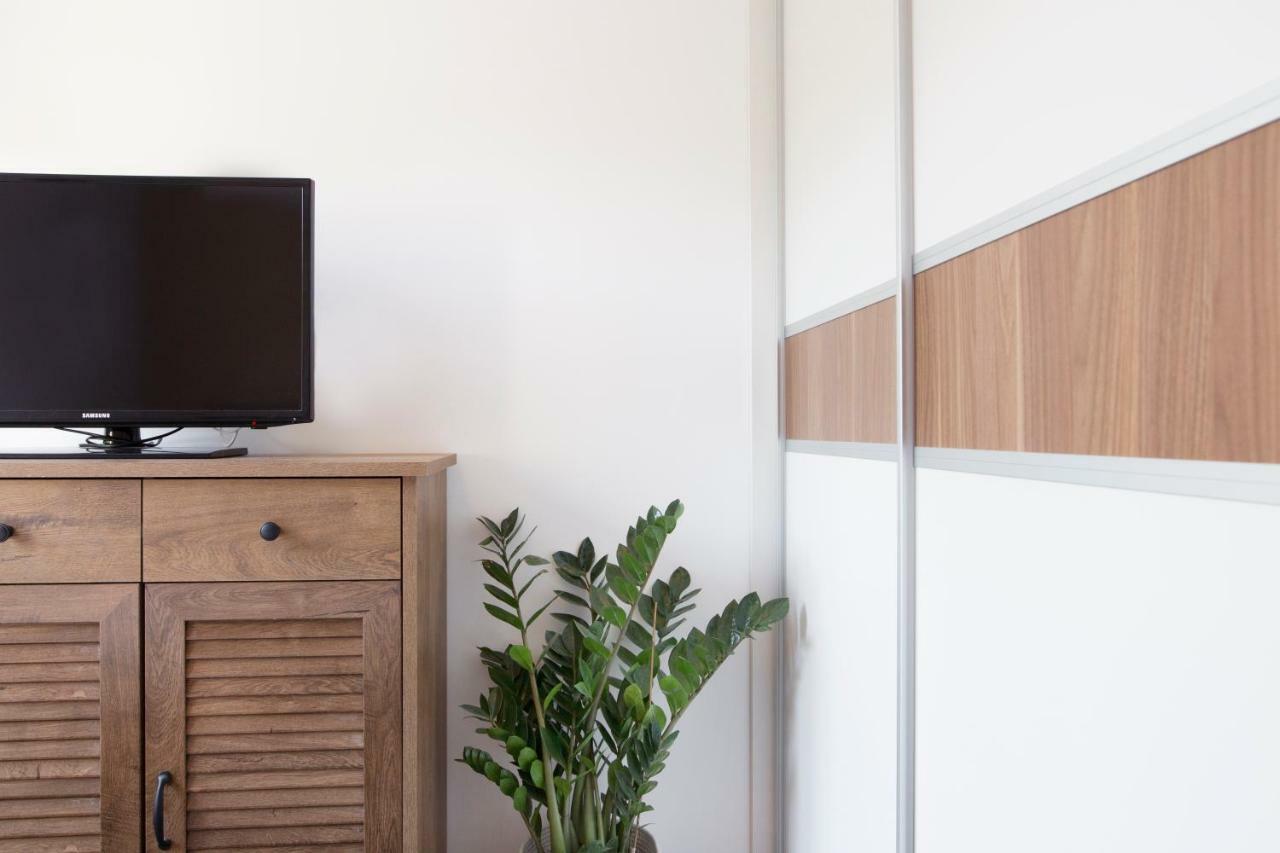 New Modern Apartment Near A Beach In Center Split Ngoại thất bức ảnh