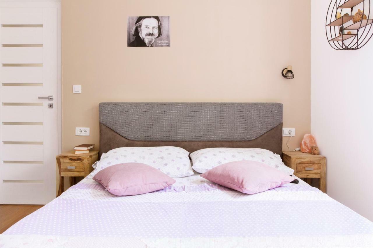 New Modern Apartment Near A Beach In Center Split Ngoại thất bức ảnh