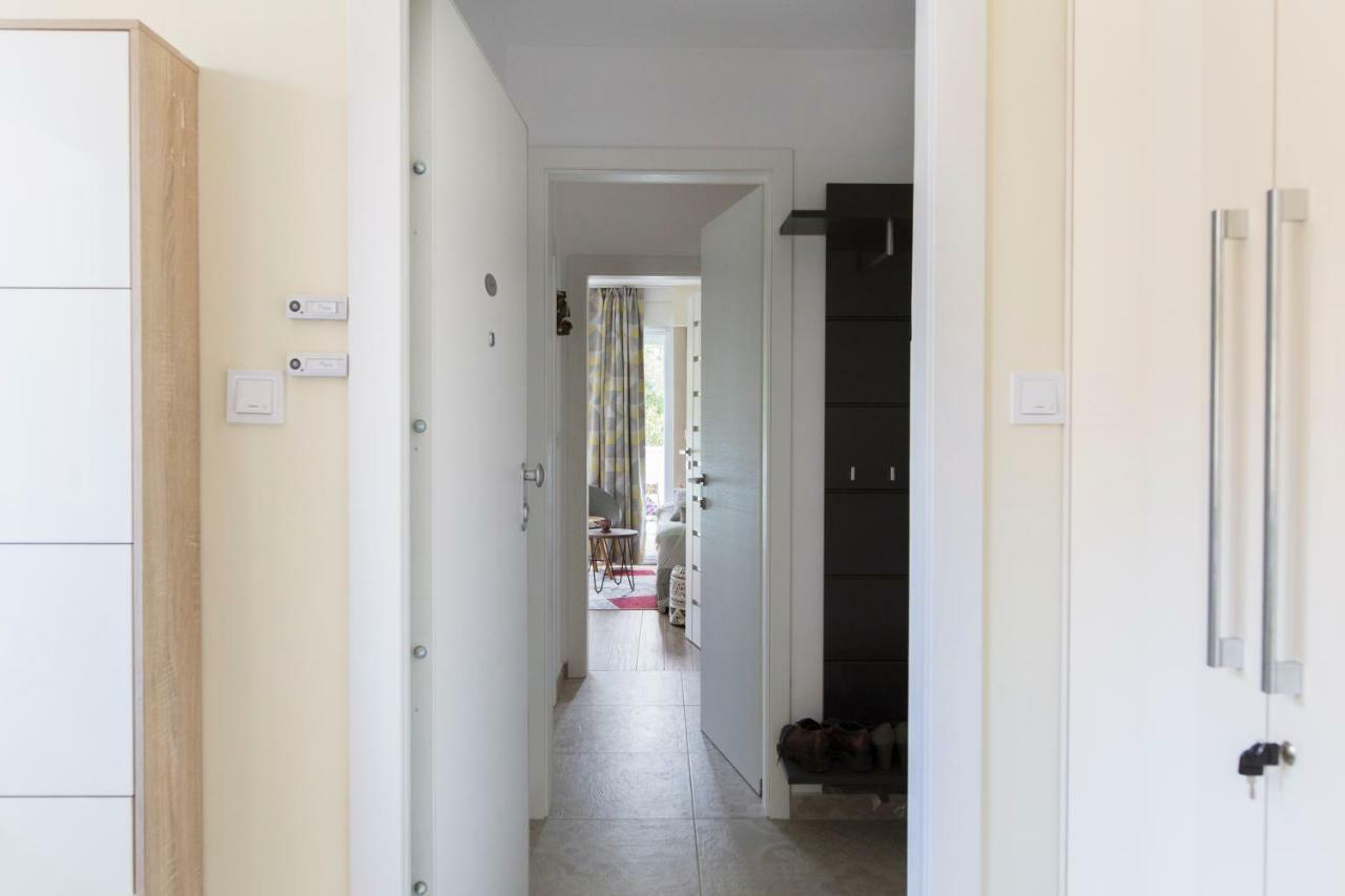 New Modern Apartment Near A Beach In Center Split Ngoại thất bức ảnh